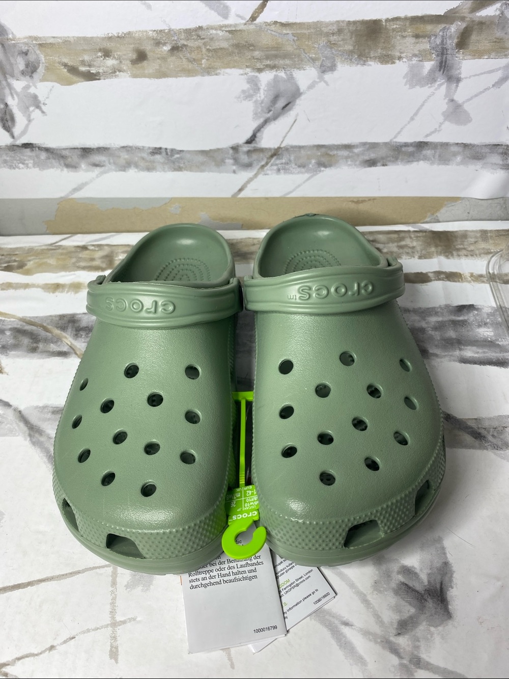 Classic CROCS New